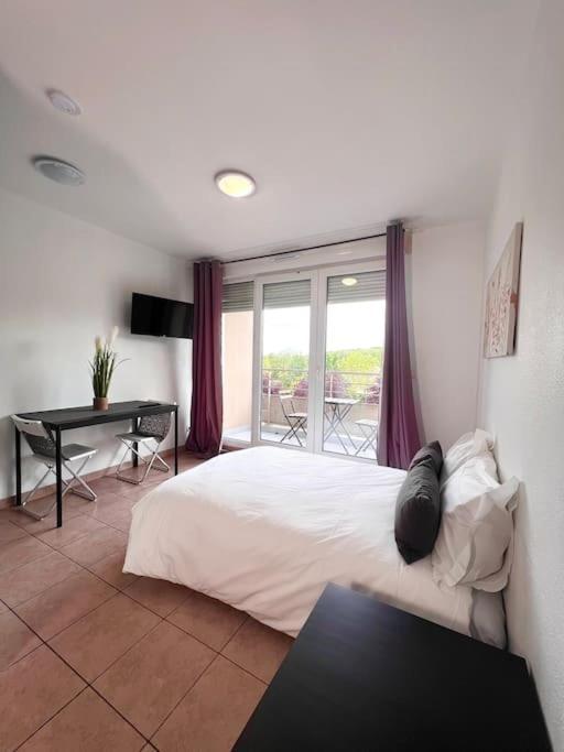 B210 Appartement Disneyland Paris Parking Et Wifi Монтеврен Екстериор снимка