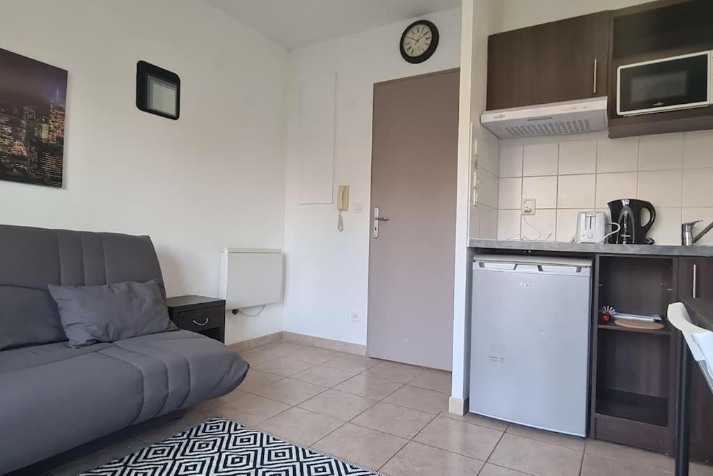 B210 Appartement Disneyland Paris Parking Et Wifi Монтеврен Екстериор снимка