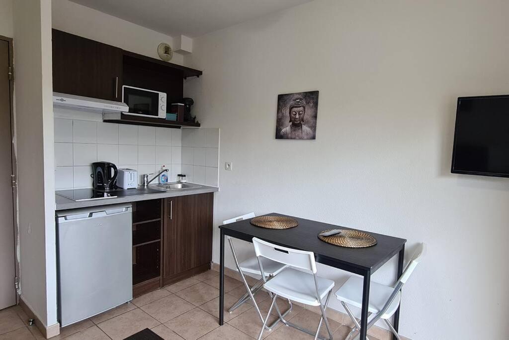 B210 Appartement Disneyland Paris Parking Et Wifi Монтеврен Екстериор снимка